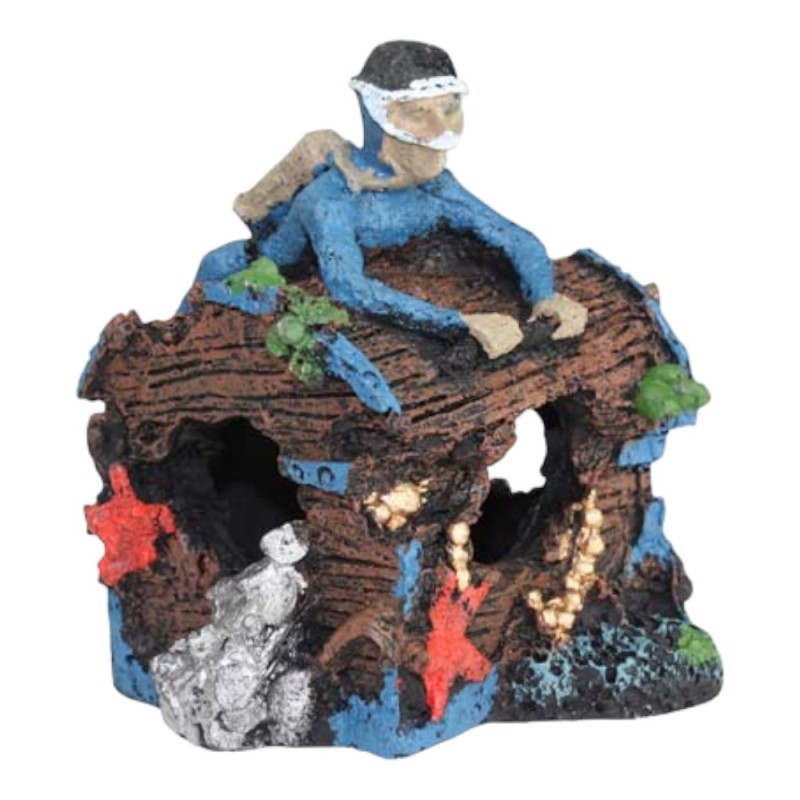 AquaOne Diver On Treasure Chest 10x11.5x11cm